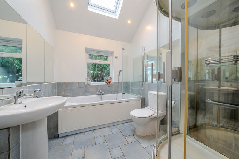 En-Suite- click for photo gallery